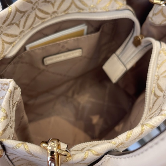 Michael Kors Mirella Small Metallic Logo Jacquard Crossbody Bag
Light Cream 
NWT - Picture 11 of 16
